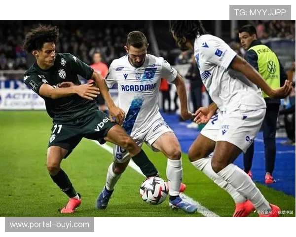 布雷斯特2-0欧塞尔:进攻受阻,客场失利暴露终结效率问题